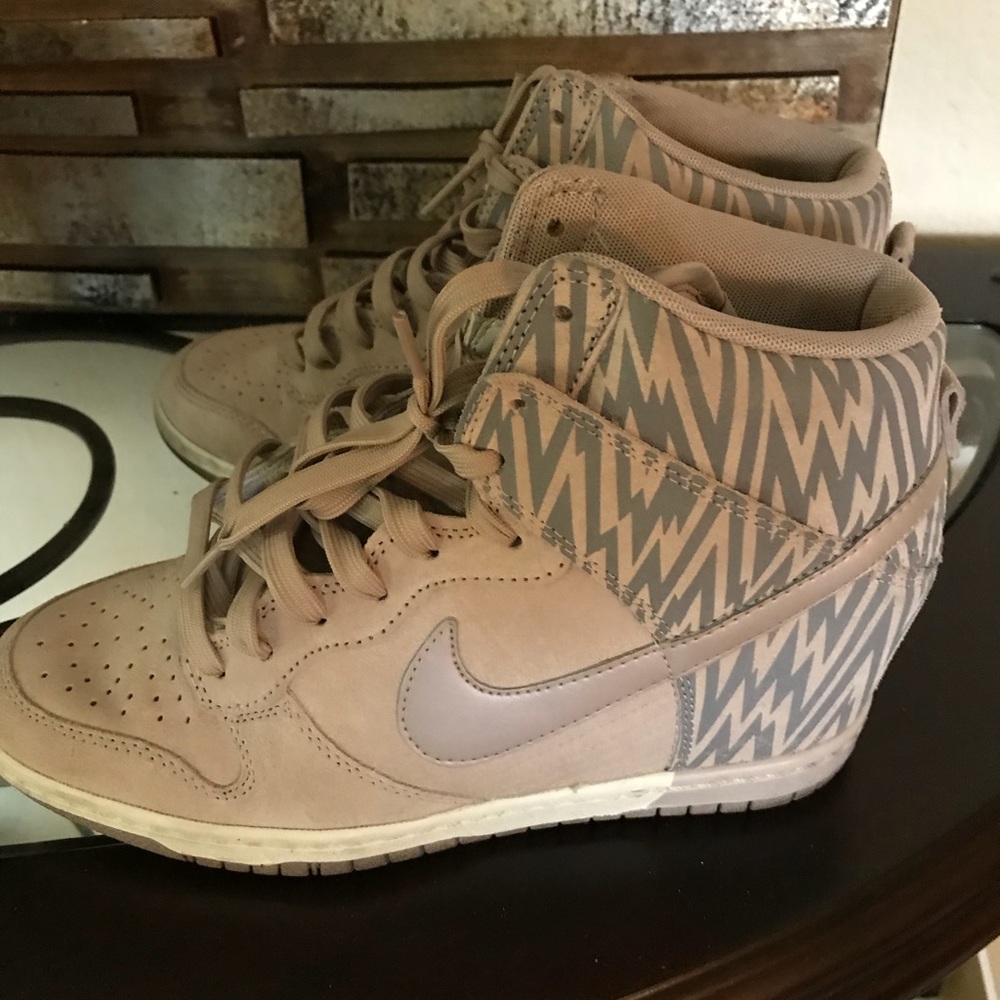 Ladies Shoes - Picture 4 of 5